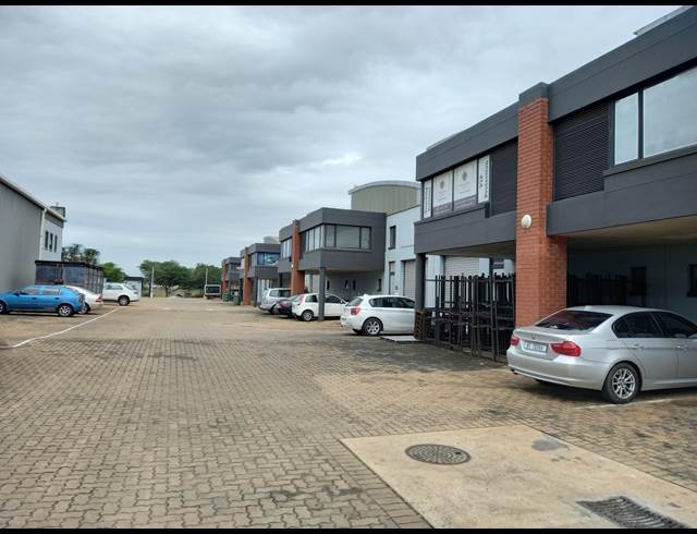 132M² MINI FACTORY RENTED IN BALLITO SERVICE PARK