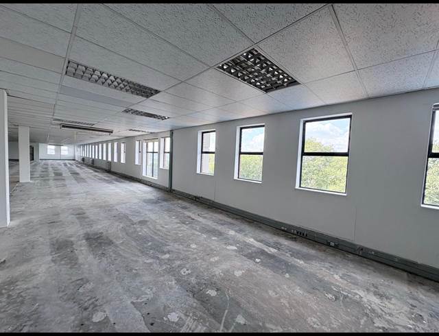 749M² OFFICE TO LET IN RANDJESPARK