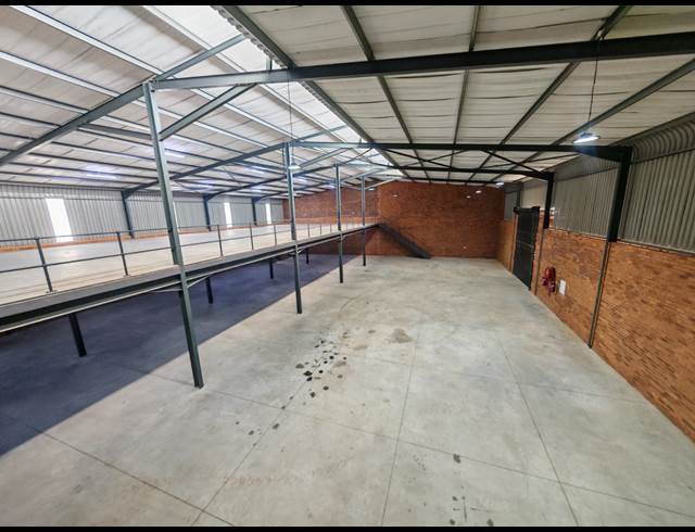 1,263M² WAREHOUSE TO LET IN ORMONDE