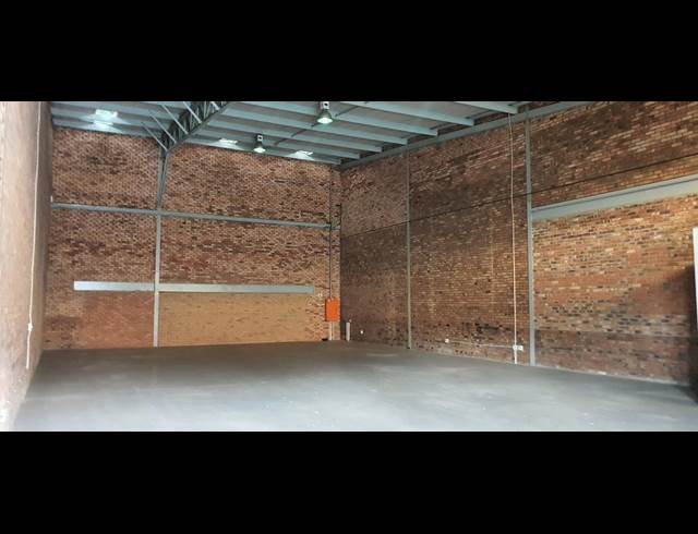 412M² WAREHOUSE TO LET IN MEADOWDALE