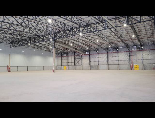 3,503M² WAREHOUSE TO LET IN BLACKHEATH INDUSTRIAL