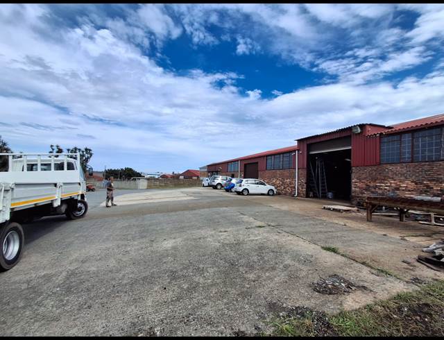 1,800M² WAREHOUSE TO LET IN WOODBROOK