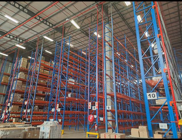 5,161M² FACTORY TO LET IN POMONA