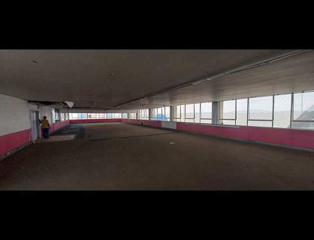 536M² BUSINESS TO LET IN BORDEAUX