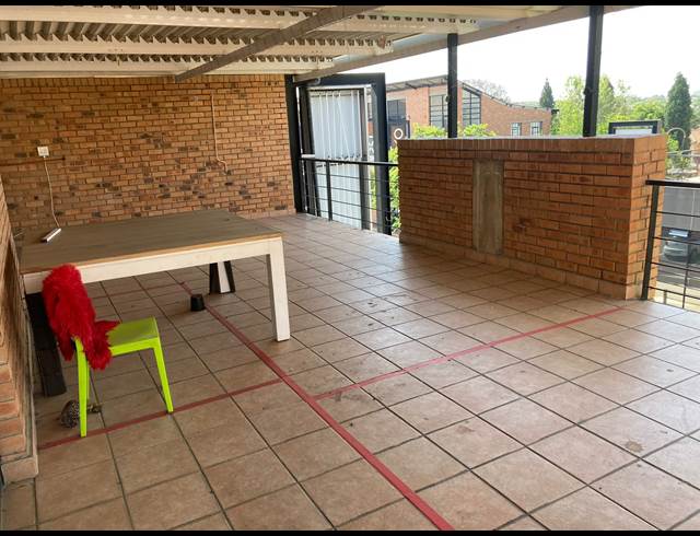 OFFICE PROPERTY TO RENT IN LONEHILL