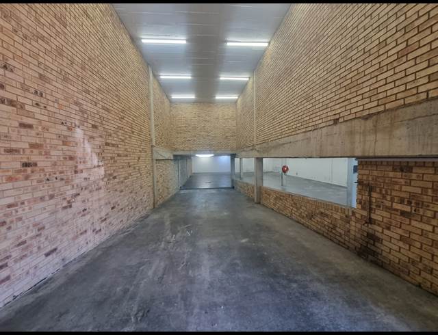512M² WAREHOUSE TO LET IN ORMONDE