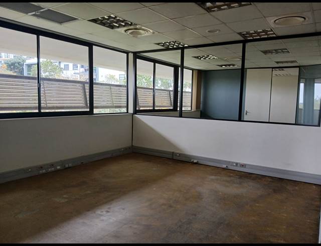 214.40M² OFFICE TO LET IN WESTVILLE