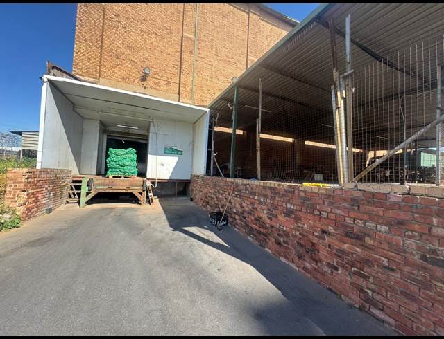 1,200M² WAREHOUSE TO LET IN CITY DEEP