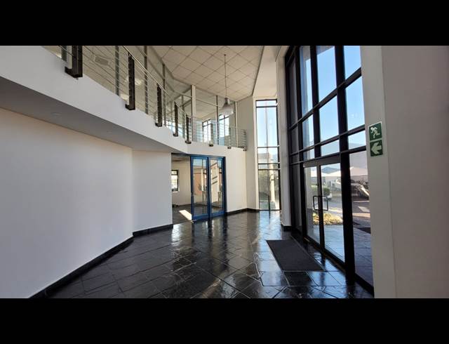 5,418M² WAREHOUSE TO LET IN AIRPORT INDUSTRIA