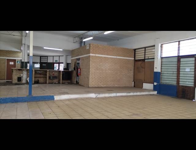 388M² WORKSHOP TO LET IN SONHEUWEL