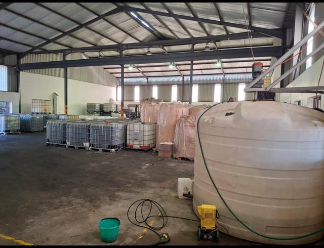711M² WAREHOUSE TO LET IN ROCKY DRIFT