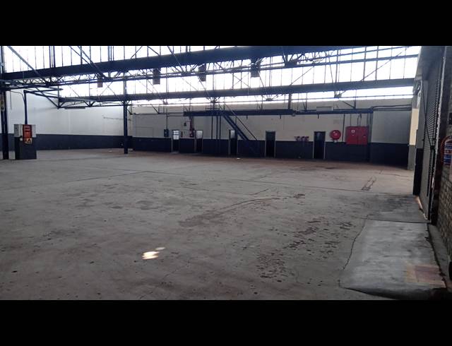 1,237M² WAREHOUSE TO LET IN BENROSE