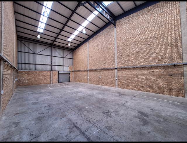 279M² WAREHOUSE TO LET IN STORMILL