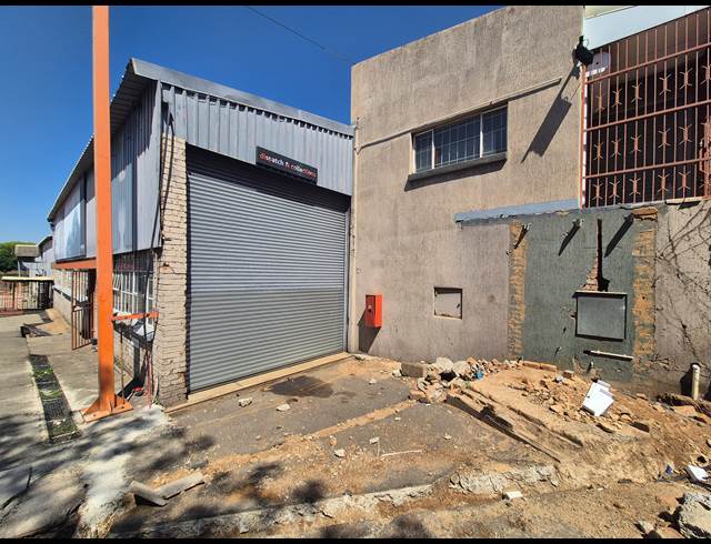 650M² WAREHOUSE TO LET IN WADEVILLE