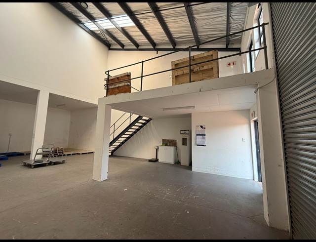 146M² WAREHOUSE TO LET IN BARBEQUE DOWNS