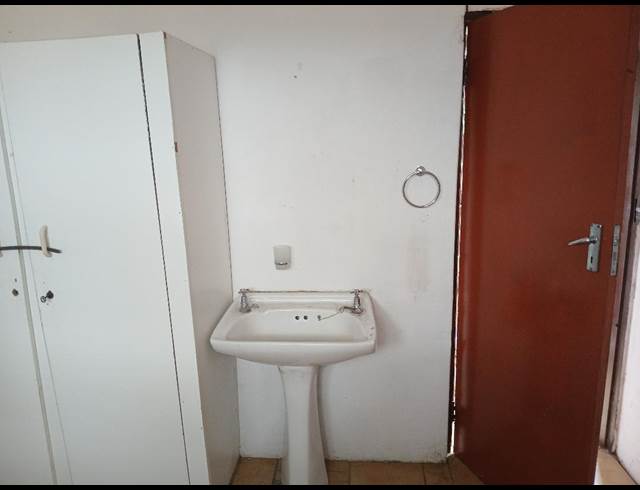 1 bed property to rent in RIDGEWAY