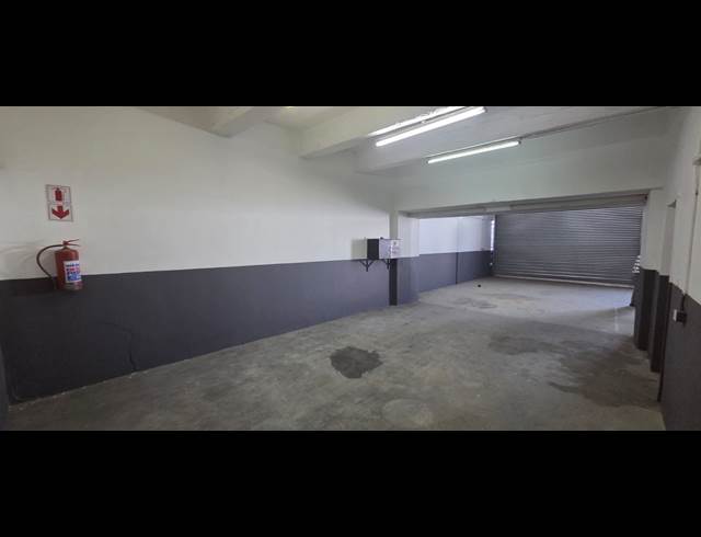 230M² WAREHOUSE TO LET IN DAL JOSAFAT