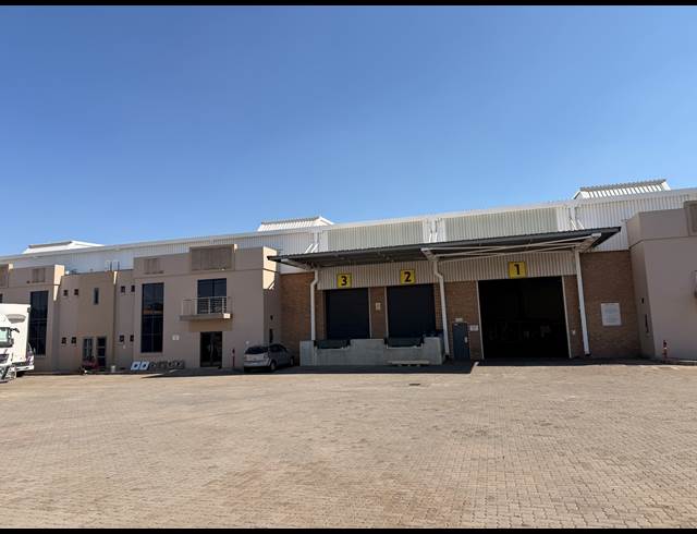 2,498M² WAREHOUSE TO LET IN GOSFORTH PARK