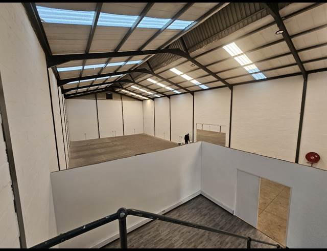 420M² WAREHOUSE TO LET IN RIVERGATE