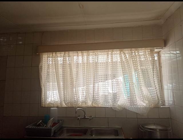 2 bed property to rent in RIDGEWAY