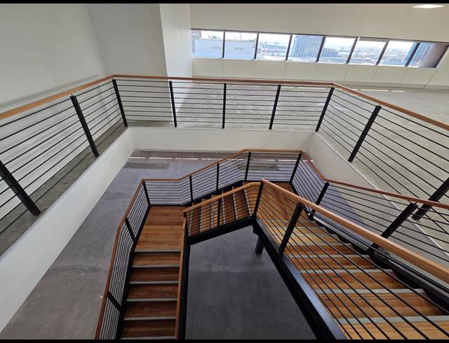 1,912M² OFFICE TO LET IN CAPE TOWN CITY CENTRE