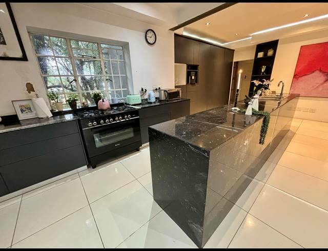 3 BEDROOM FREESTANDING TO LET IN PARKTOWN