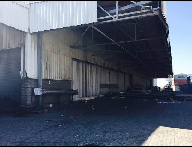 5,352M² WAREHOUSE TO LET IN PAARDEN EILAND