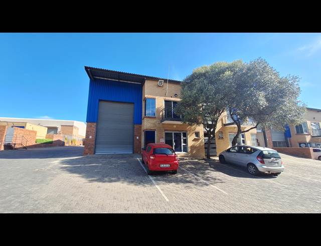 286M² WAREHOUSE TO LET IN NORTH RIDING