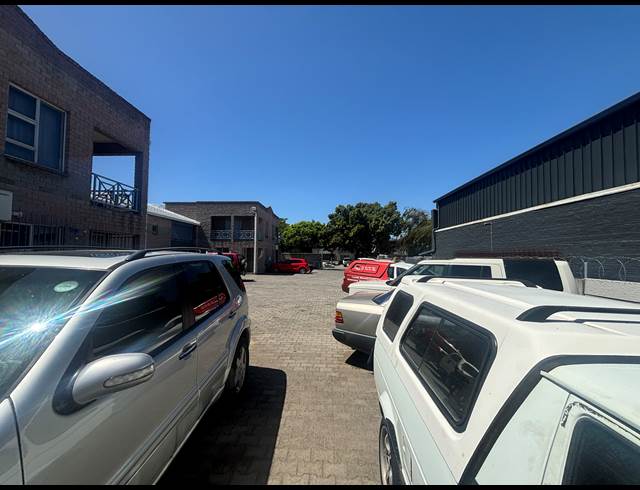 186M² WORKSHOP TO LET IN STIKLAND