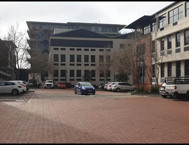 76M² OFFICE TO LET IN OBSERVATORY