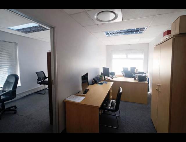 INDUSTRIAL PROPERTY TO RENT IN ROUTE 21 BUSINESS PARK