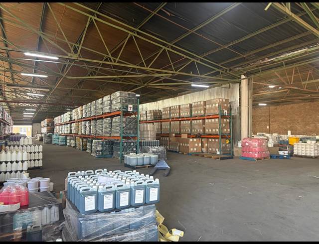 2,600M² WAREHOUSE TO LET IN ALBERTON NORTH