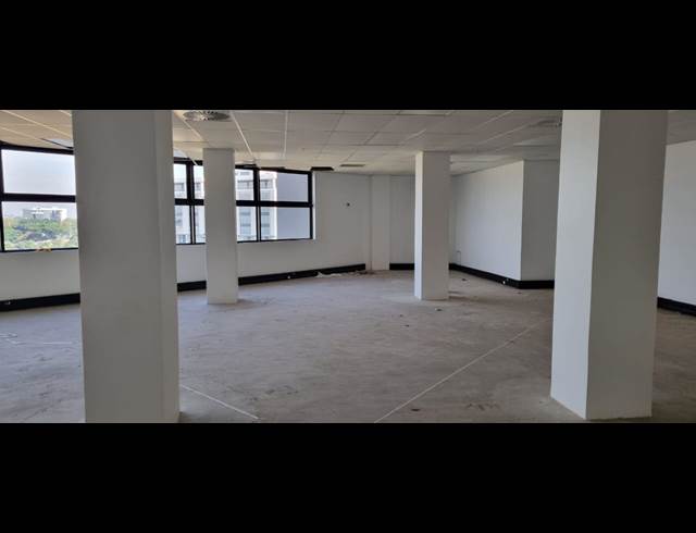 218M² OFFICE TO LET IN LA LUCIA RIDGE
