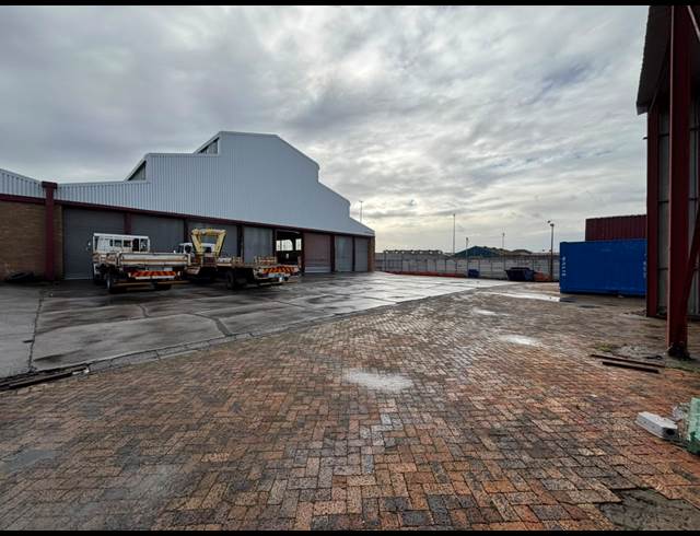 2,480M² WAREHOUSE TO LET IN EPPING INDUSTRIAL