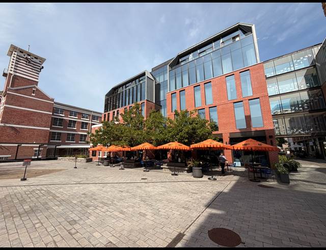 270M² OFFICE TO LET IN GARDENS