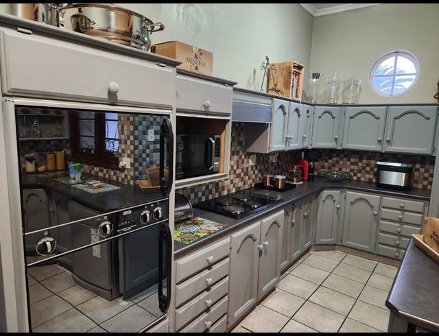 4 bed property to rent in WORCESTER CENTRAL