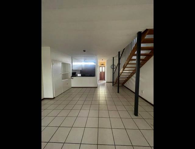 3 BEDROOM PROPERTY TO RENT IN LYNNWOOD RIDGE