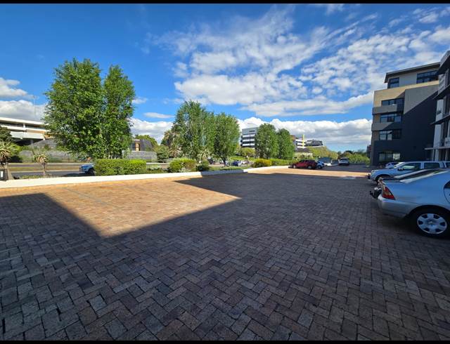 395M² OFFICE TO LET IN TYGER VALLEY