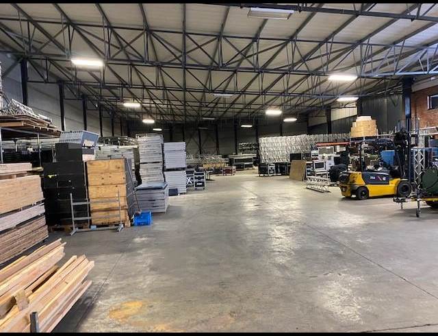 1,836M² WAREHOUSE TO LET IN NDABENI