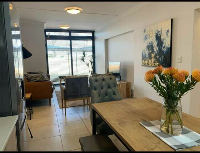 2 bed property to rent in VREDEKLOOF HEIGHTS