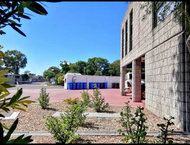 1,180M² WAREHOUSE TO LET IN BELLVILLE SOUTH INDUSTRIA