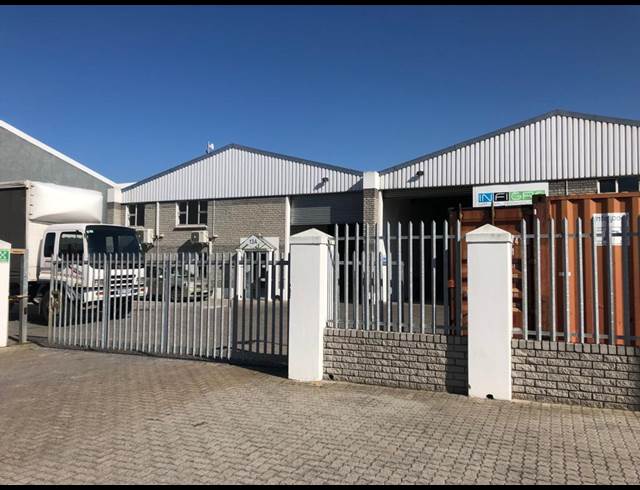 840M² WAREHOUSE TO LET IN SAXENBURG PARK 2