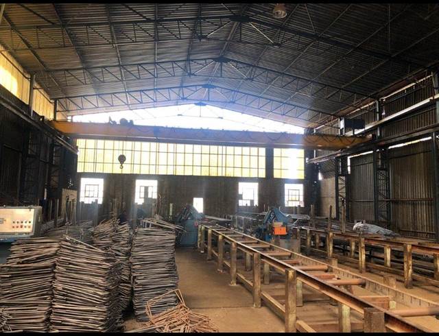 1,350M² FACTORY TO LET IN TUNNEY
