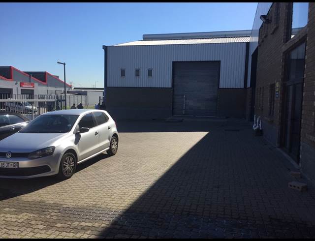 500M² WAREHOUSE TO LET IN EPPING INDUSTRIAL