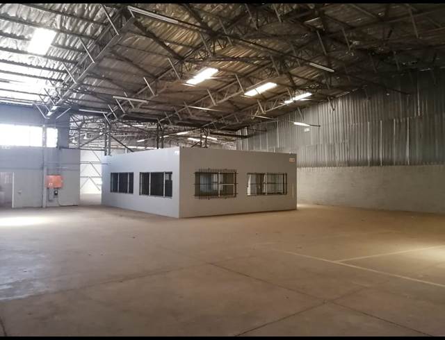 850M² WAREHOUSE TO LET IN SELBY