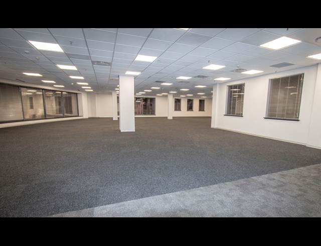 1,833M² OFFICE TO LET IN ROSEBANK