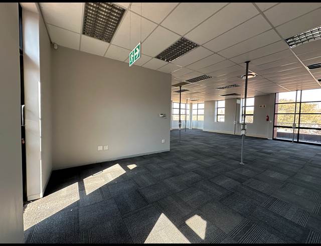 148.40M² OFFICE TO LET IN HIGHVELD TECHNOPARK