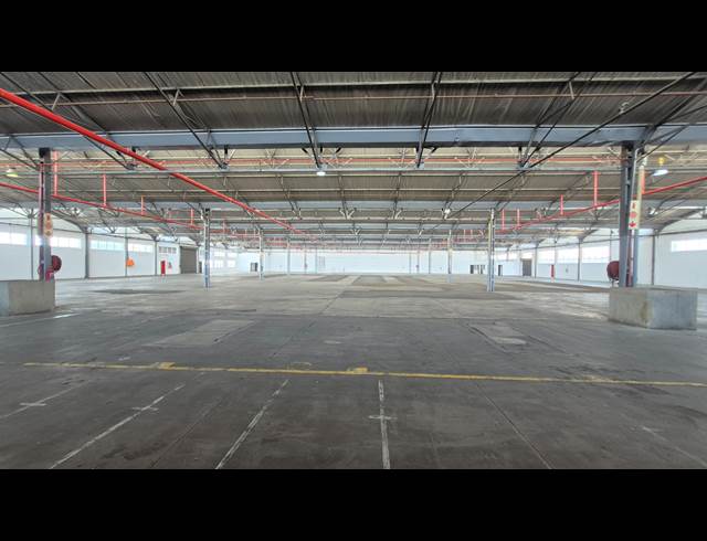 4,280M² WAREHOUSE TO LET IN BOKSBURG EAST