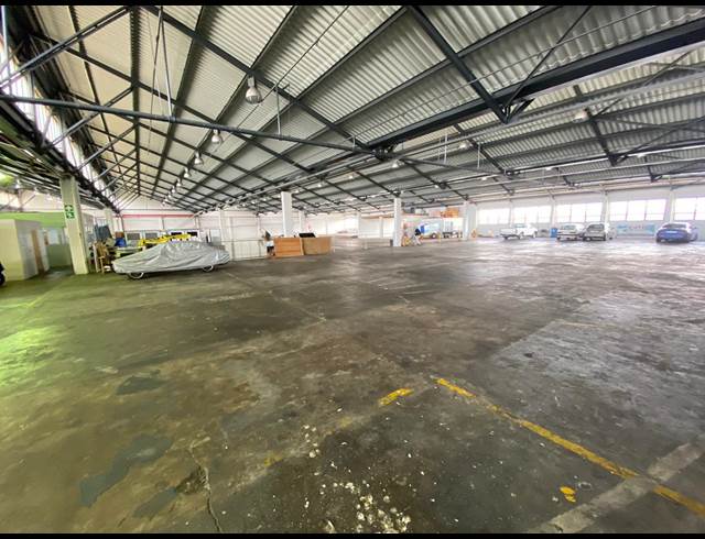 2,973M² WAREHOUSE TO LET IN PAARDEN EILAND