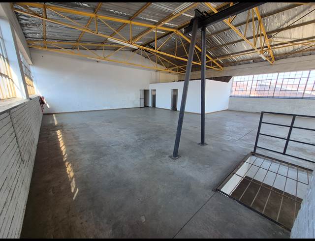 900M² WAREHOUSE TO LET IN BENROSE